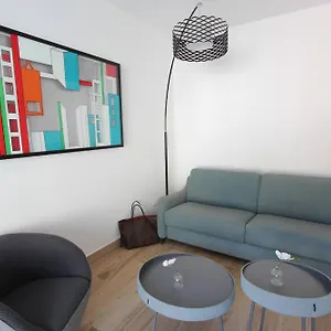 luxurious-apartments-monacoseaview-heatedpoolparking.fr-provencehotel.com/