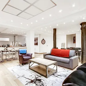 just-renovated-138m2-on-the-seine-apartment.fr-paris.fr/